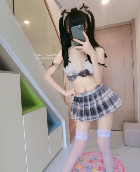 姐妹房间_免费观看字幕
