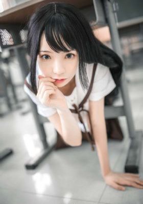 深蓝与月光 电视剧_高清免费观看
